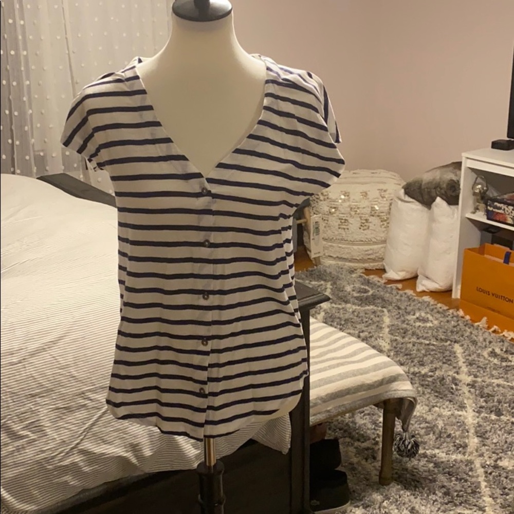 Old Navy striped button down short sleeve shirt